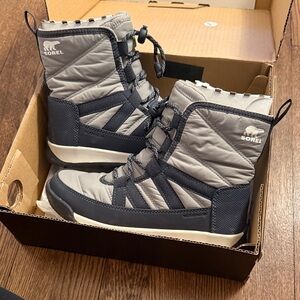 Sorel Grey and Navy Waterproof Insulated Boots Youth size 3